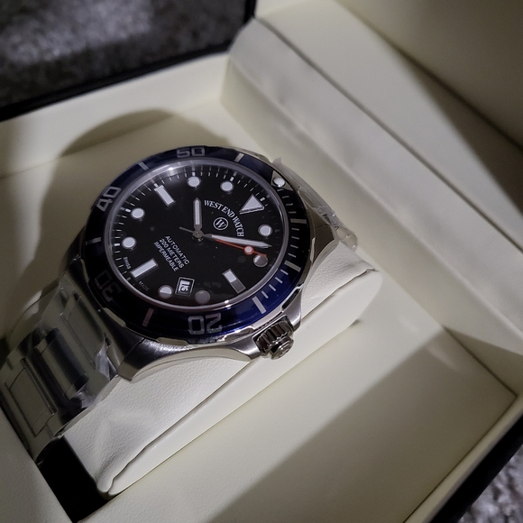 🌟 West End Impermeable - Picture 3 of 7